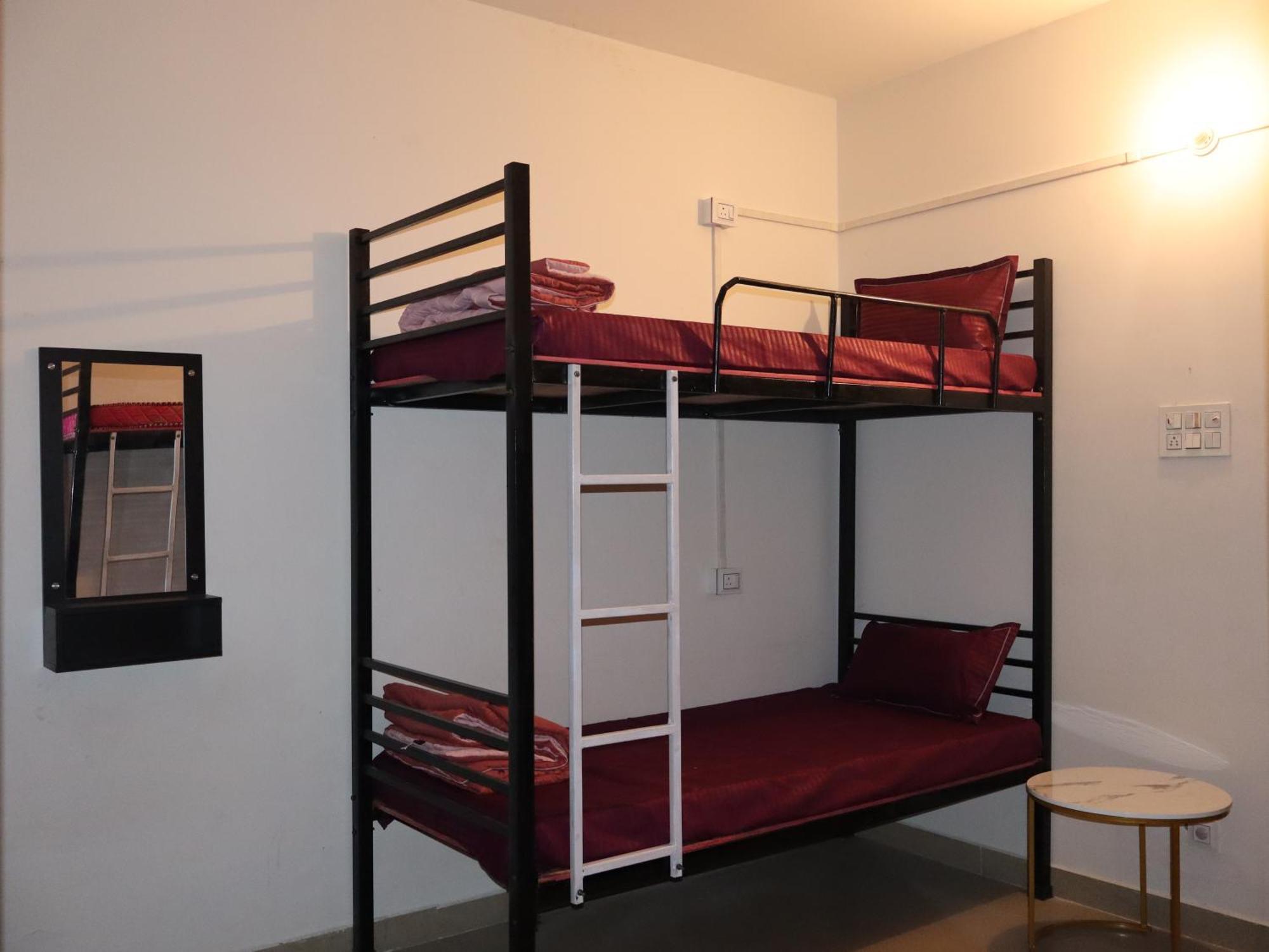 Nomad'S Nest Backpackers Hostel غاواهاتي المظهر الخارجي الصورة